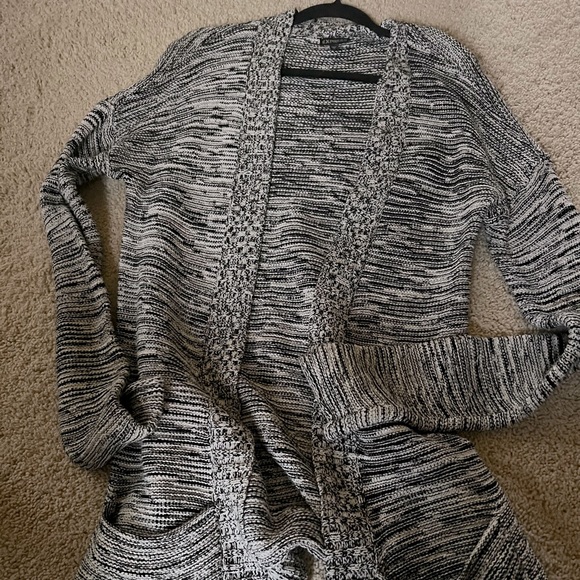 Express Long Length Cardigan ~ great addition to your wardrobe! - Picture 1 of 1